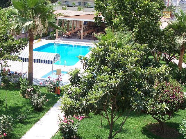 Hulusi Hotel