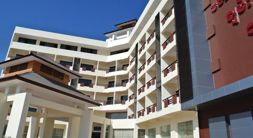 Отель Hotel Aye Chan Thar
