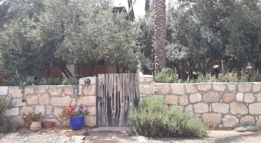 Отель Lisa's Farm Place