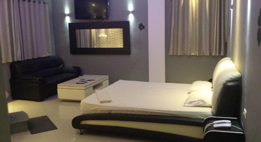 Отель Spat Rooms