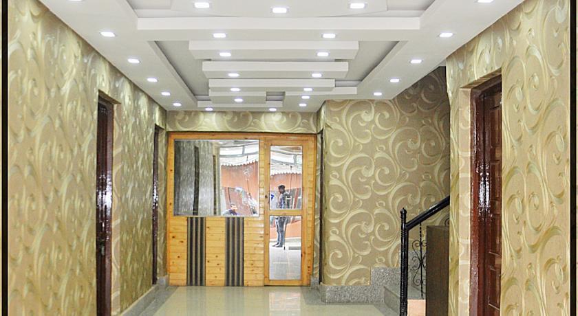 Отель Hotel New Prince Inn