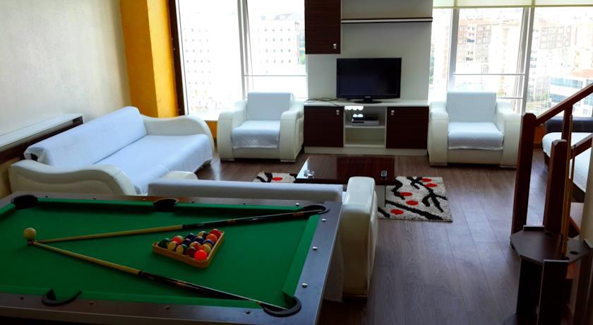 Апартаменты Fuar Home Suites