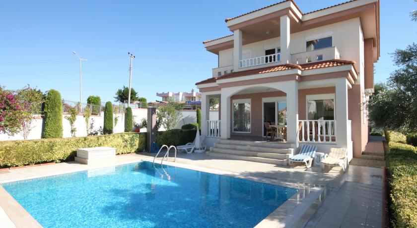 Aguarius Villas