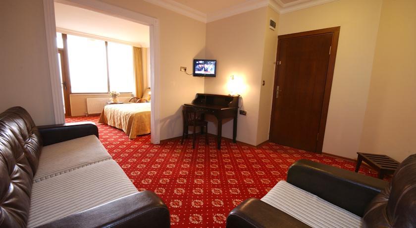 Отель Golden Yat Hotel