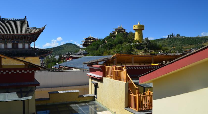 Отель Blossom Hill Inn - Shangri-la