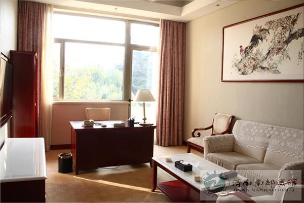 Отель Jinan Nanjiao Hotel