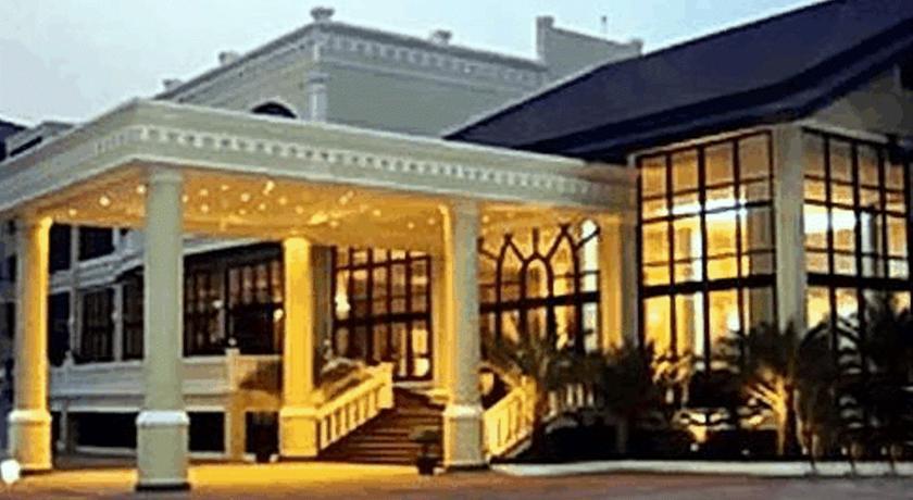 Отель CCC Hotel Cosmo