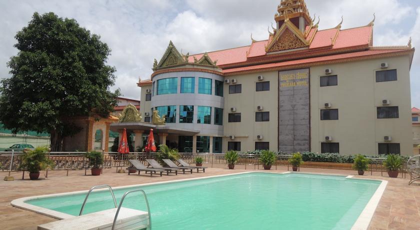 Отель 7 Makara Hotel