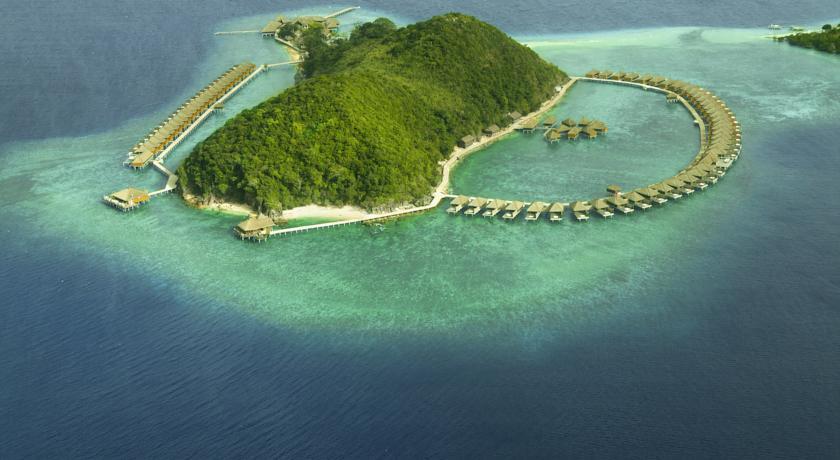 Отель Huma Island Resort and Spa