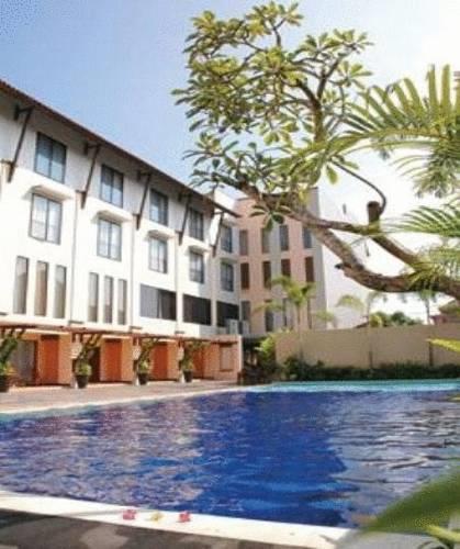 Отель The Grand Santhi Hotel