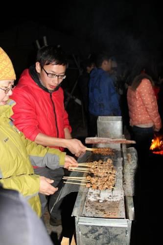 Хостел Wuyi Mountain Da Wang Peak Youth Hostel