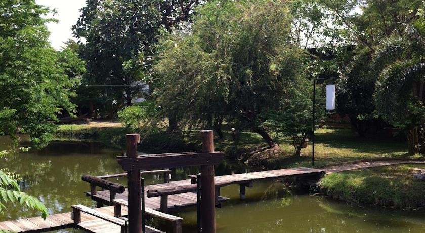 Отель Nontnatee Homestay and Restaurant