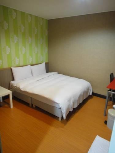 Отель Baoshan Hotel