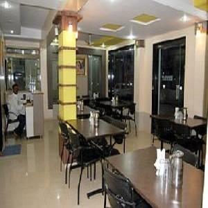 Отель Hotel Shri Sai Murli