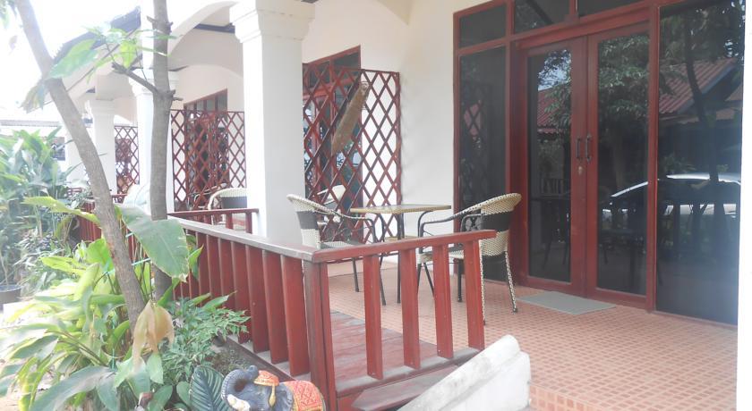 Гостевой дом Dok Champa Guesthouse