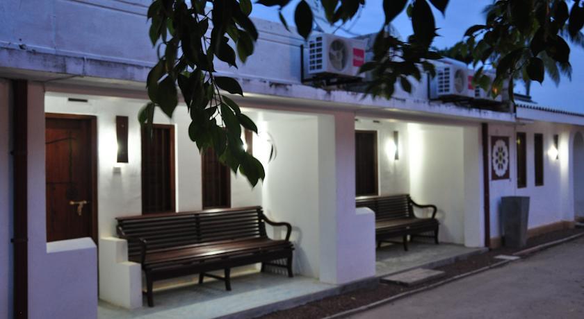 Мини-отель Hotel Nawathana
