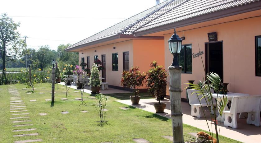 Отель Rainbow Hill Hotel
