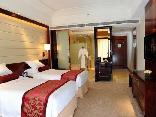 Отель Crowne Plaza Nanchang Riverside