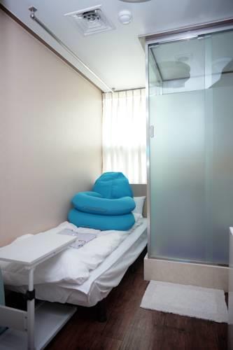 Xena plastic surgery care center