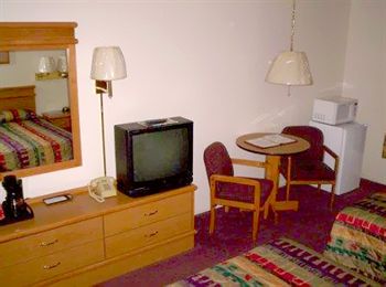 Отель Wild Rivers Motor Lodge