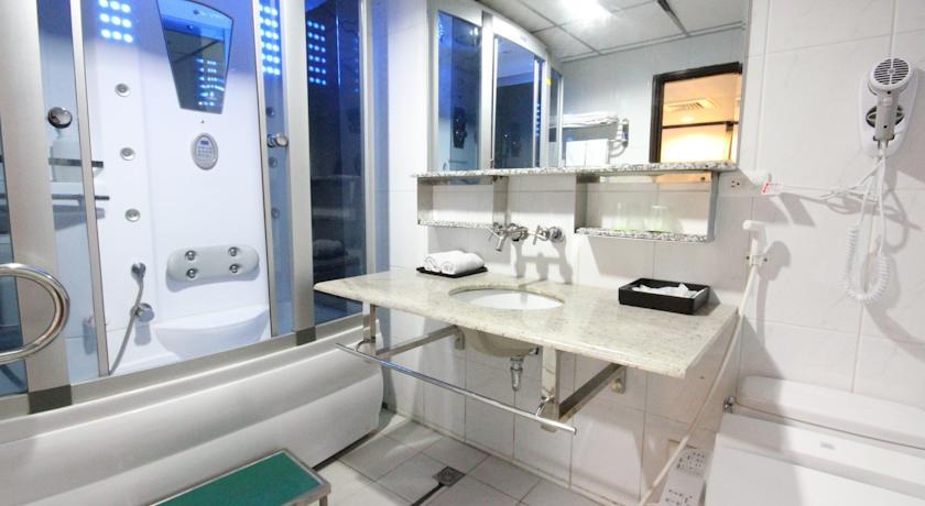 Отель Good Friend Business Hotel