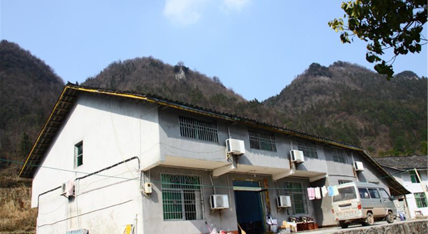 Отель Zhangjiajie Potato Inn
