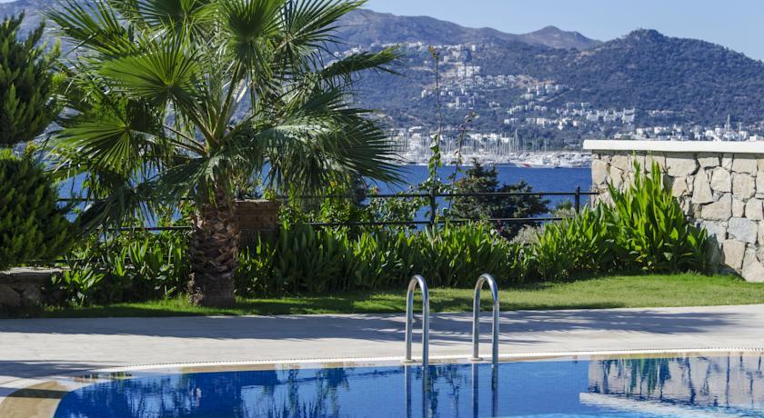Апартаменты Platinum Beach Resort