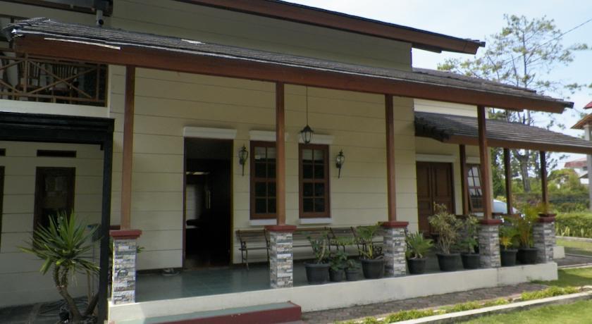 Апартаменты Villa Jason Lembang