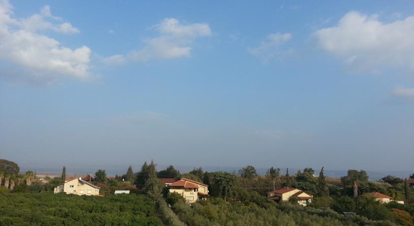 Отель Sea Of Galilee Studios