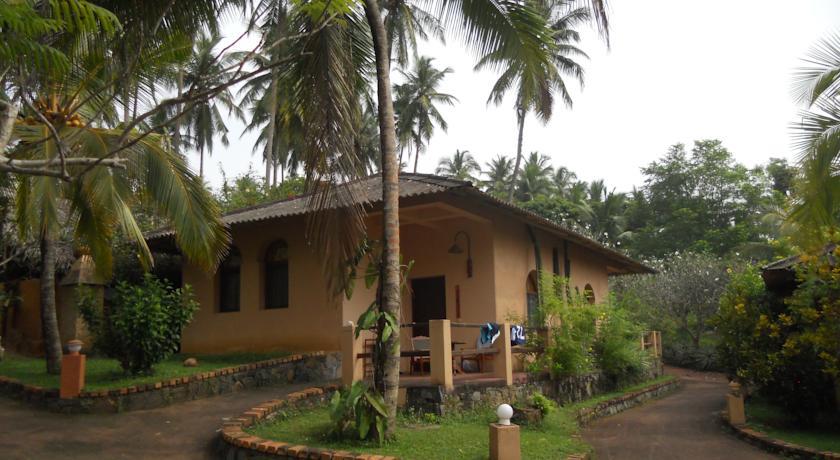 Отель Hotel Eva Lanka