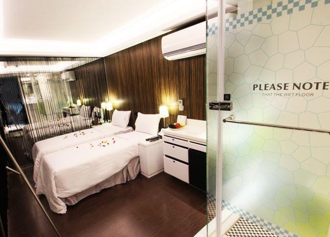 Отель i Hotel