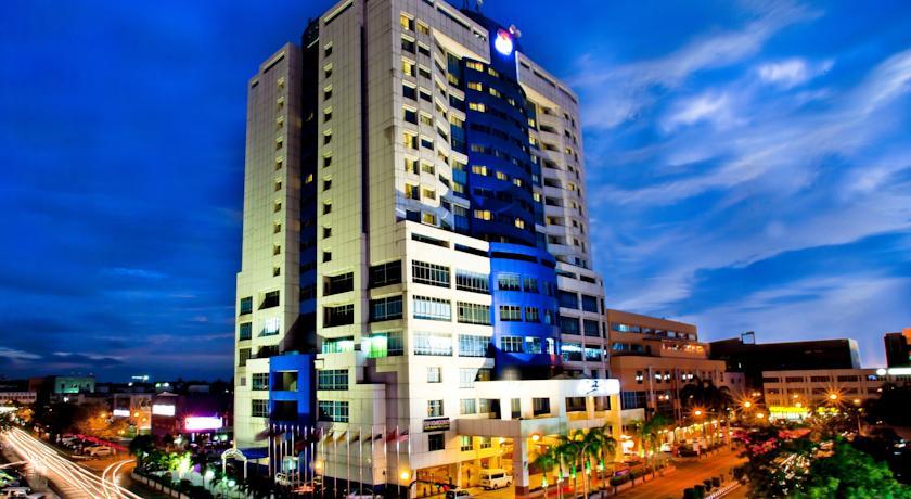 Отель Mega Hotel