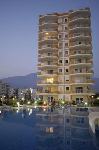 Апартаменты Seaside Apartments