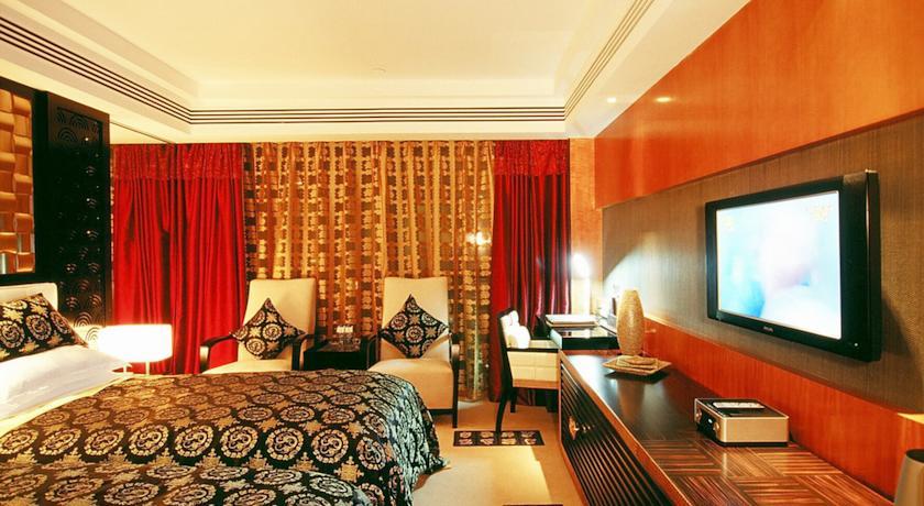 Milan Continental Hotel