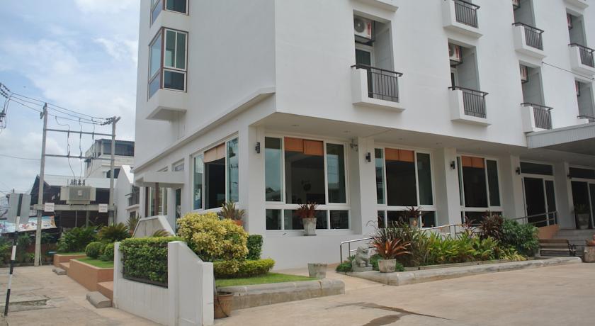 Отель Phaiboon Place Hotel