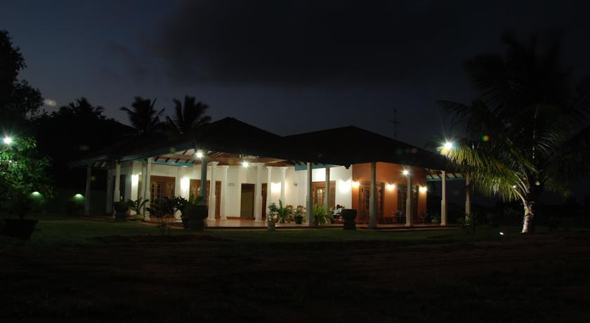 Отель Hotel Savonrich