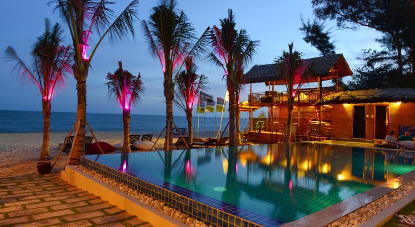 Отель Ananda Resort