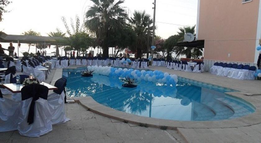 Отель Holiday Hotel