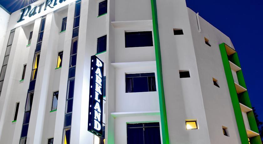 Отель Parkland Hotel