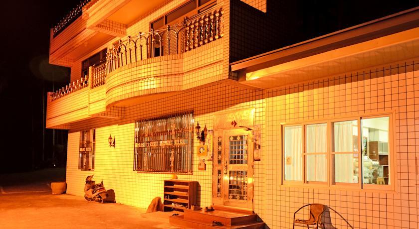 Отель Alishan Fenqihu Green Land Homestay