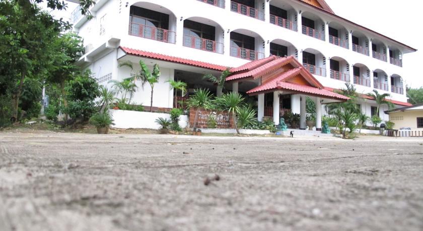 Отель Rimkaeng Resort