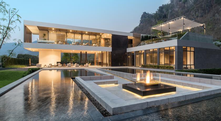 Отель Escape Khao Yai Hotel