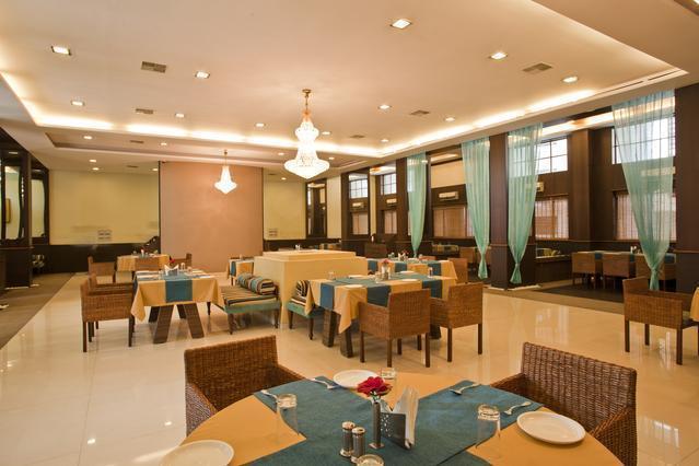 Отель Hotel Reeva Regency