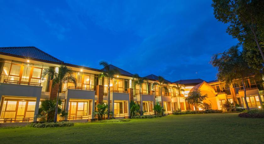 Отель Aye Yar River View Resort