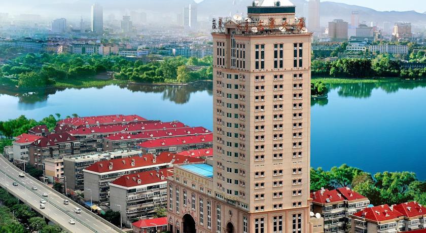 Отель Ji Hua Hotel Jinan