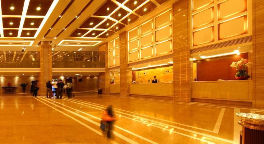 Отель Huang Tai Hotel