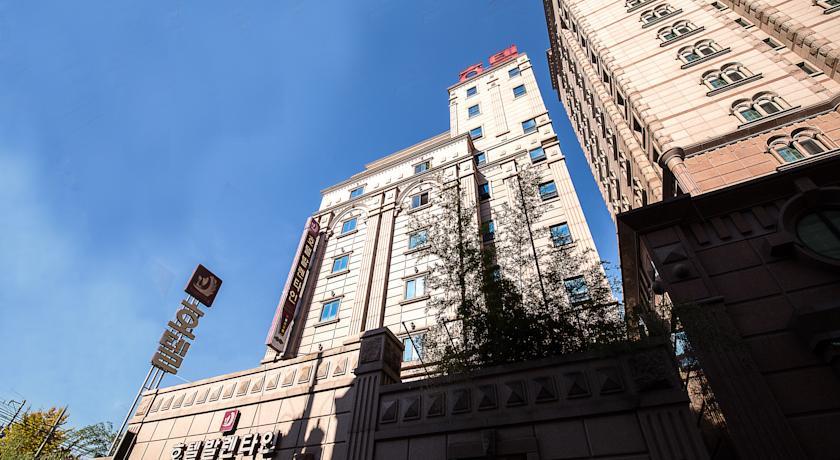 Valentine Hotel