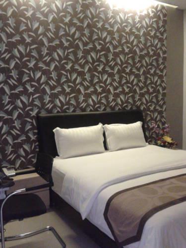 Отель Mega Inn