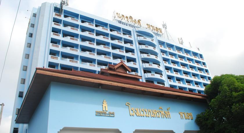Nakornping Palace Hotel