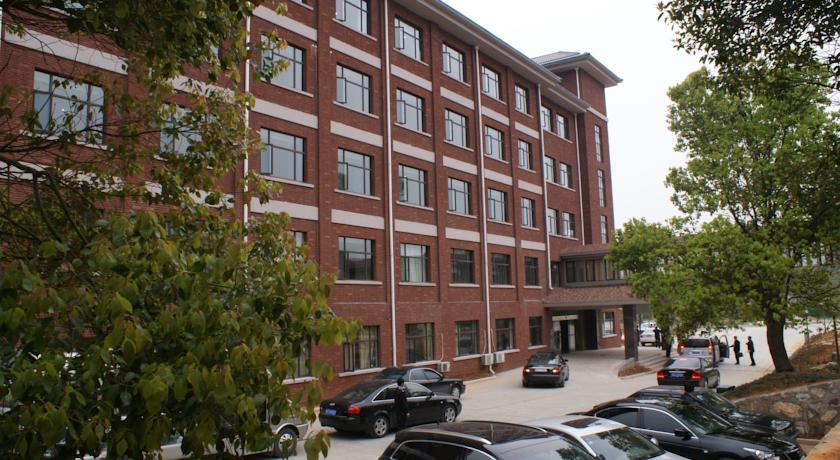 Отель Jingtingshan Resort Hotel